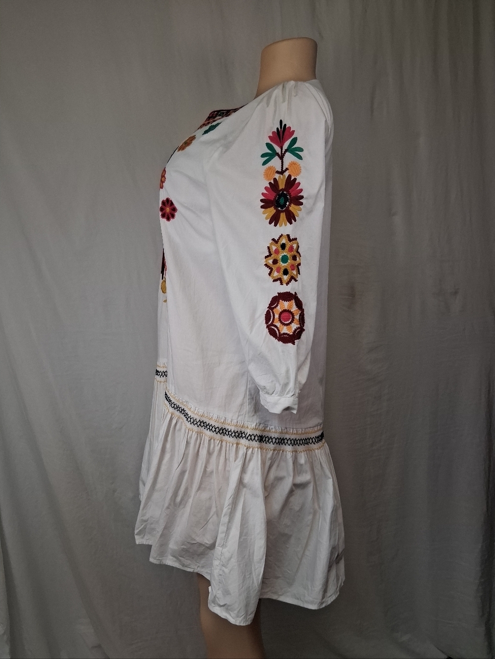 Ellison Ivory Satin Shell Top - Picture 5 of 15